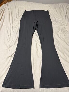 lululemon athletica | Pants & Jumpsuits | Lululemon Size 6 Yoga